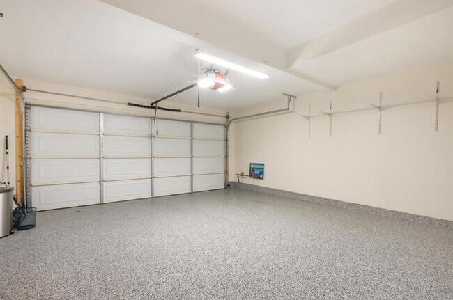 Foto del edificio - 13667 Tiverton Rd