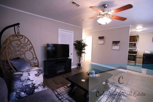 Foto del edificio - 4303 Aggie Rd