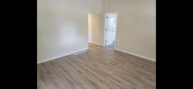 Foto del edificio - 513 S Pickaway St