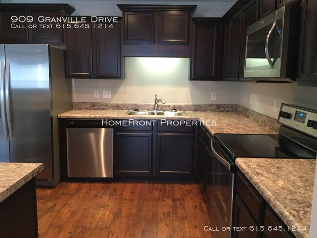 Building Photo - 3 BD, 3 BA Townhome: Triple Blackman Schools