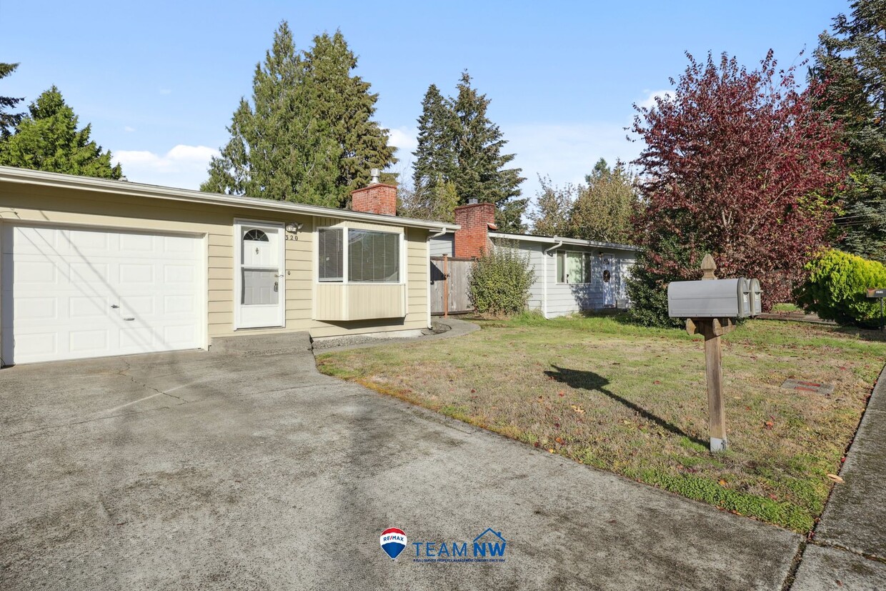 Foto principal - Move in ready! Charming Duplex in Tumwater...