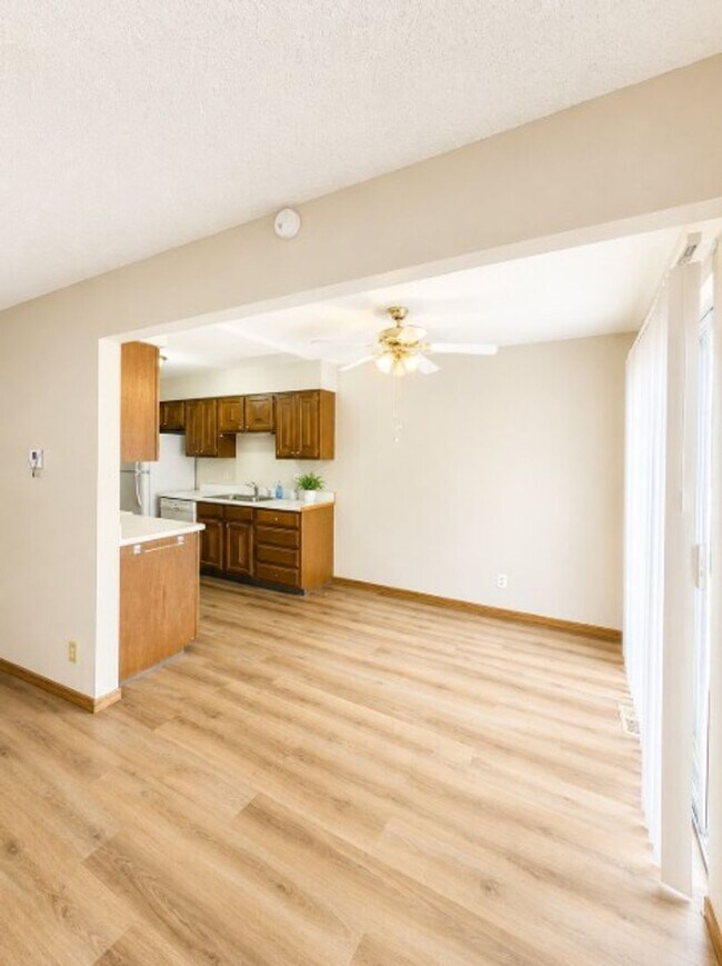 Building Photo - Orangewood