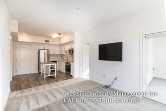 Building Photo - 12655 Bluff Creek Dr