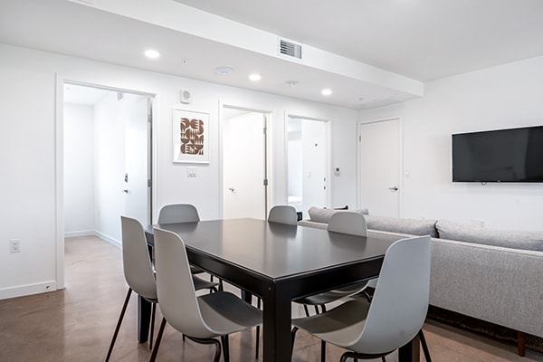 Building Photo - Common Kenmore