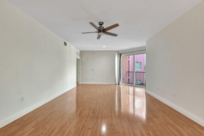 Foto del edificio - 235 NE 1st St