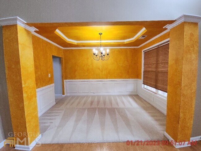 Foto del edificio - 273 Winthrop Ln