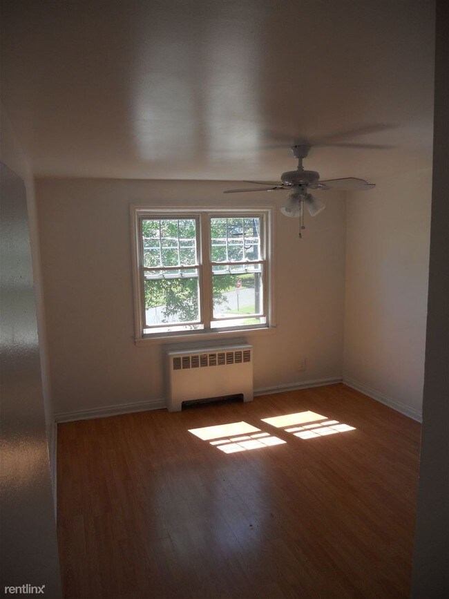 Building Photo - 501 Browning Ln