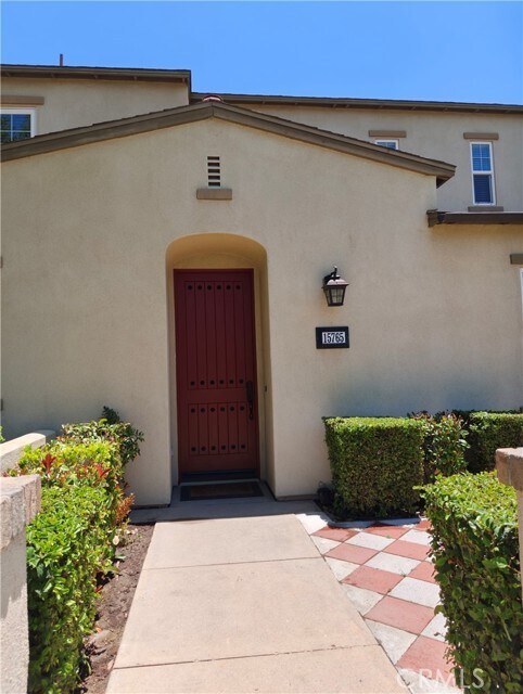 Foto del edificio - 15765 Lindbergh Ave