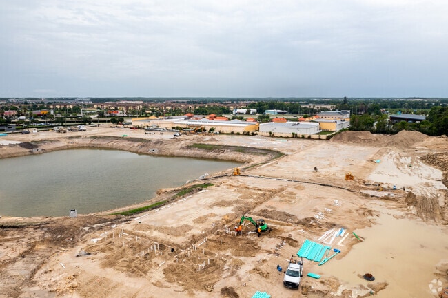 Building Photo - V2 Apartments