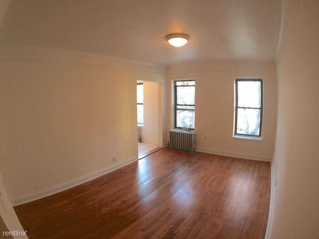 Primary Photo - 330 E 95th St