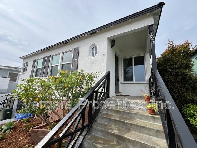 Foto del edificio - 623 Camino Real