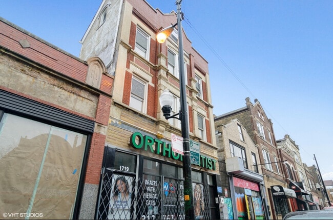 Building Photo - 1719 W 18th St