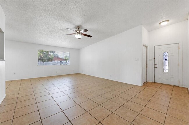 Building Photo - 1207 W Rundberg Ln