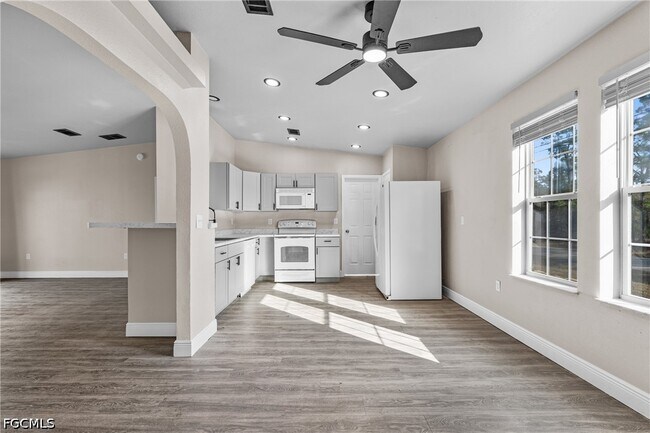Building Photo - 1505 East 15th Street