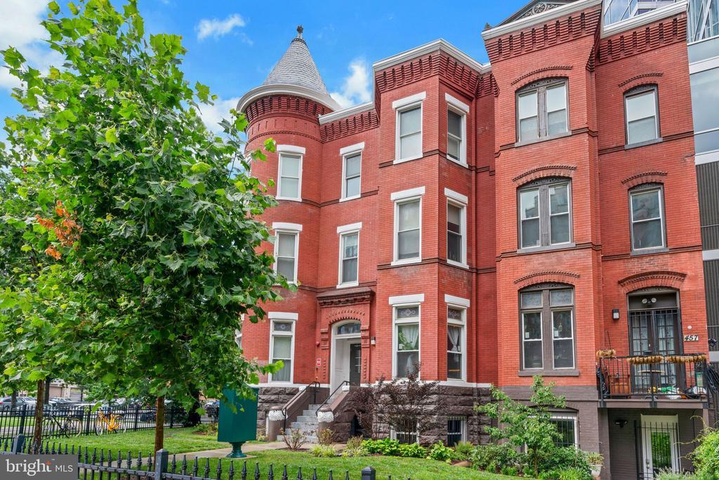Foto principal - 459 Massachusetts Ave NW