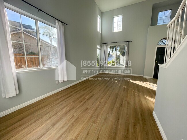 Foto del edificio - 2155 Begley Cir