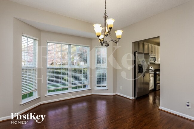 Building Photo - 1115 Fieldstone Dr