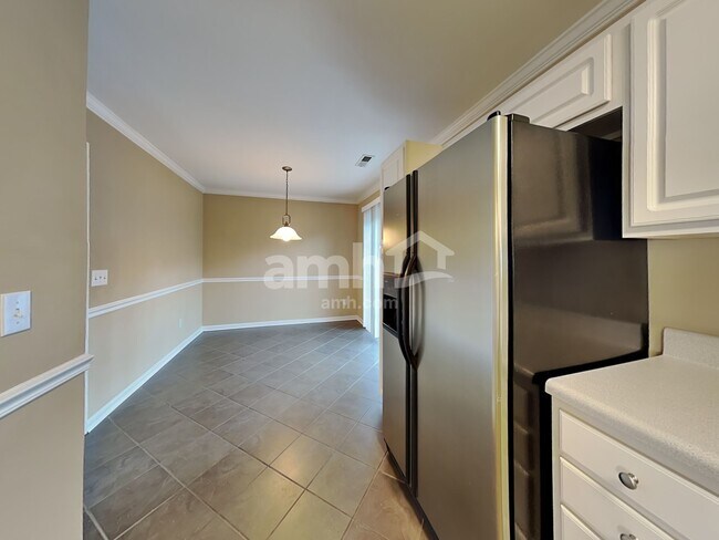 Foto del edificio - 1529 Birkdale Ct
