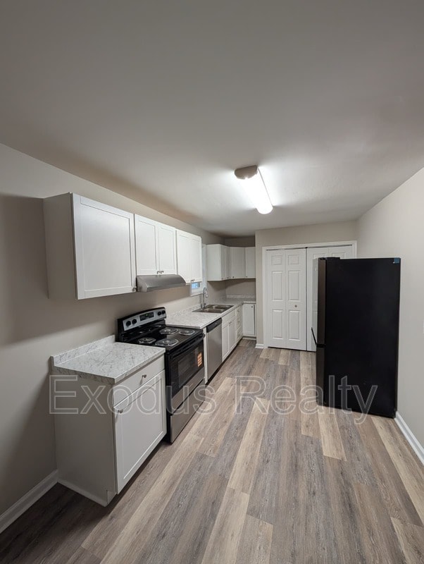 Foto del edificio - 414 Maple Ave