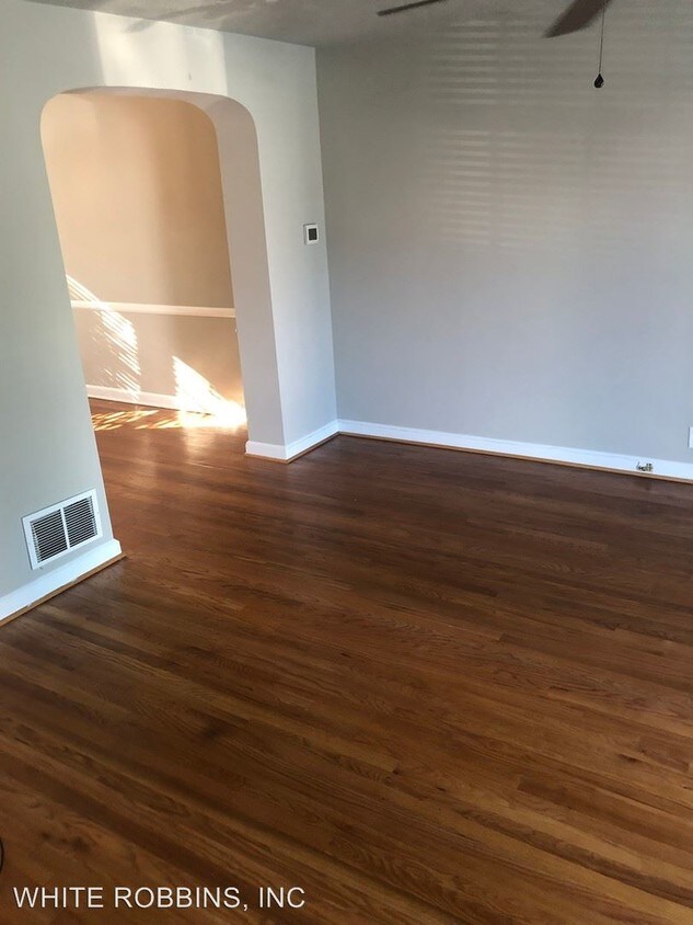 Building Photo - 3 br, 1 bath House - 1009 Clayton Rd