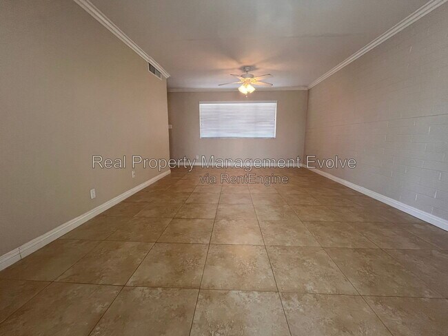 Building Photo - 12076 N Pebble Beach Dr