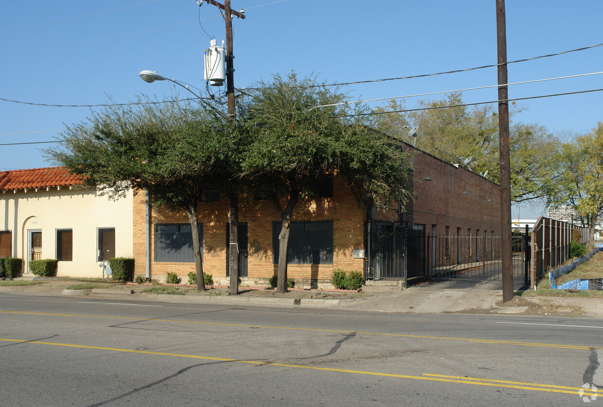 Primary Photo - Ross Lofts