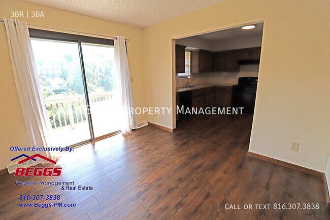 Foto del edificio - 1221 Broadmore Ln