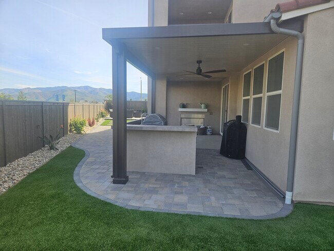 Foto del edificio - 1639 Corte Medialuna