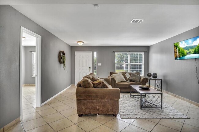 Foto del edificio - 1110 Fox Sparrow Cove
