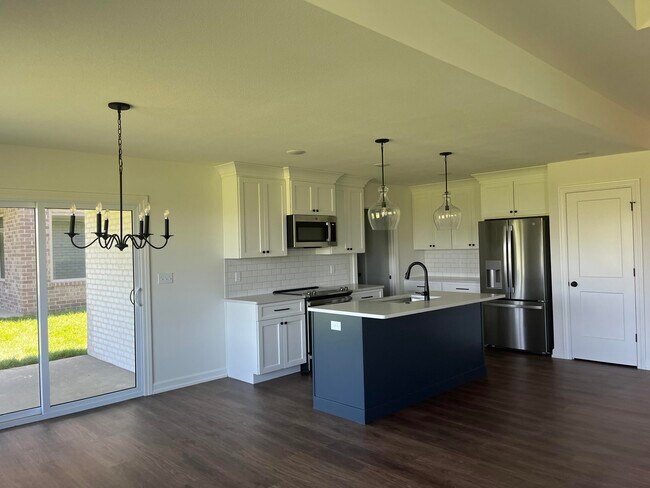 Foto del edificio - 1817 WES MILLIGAN Ln