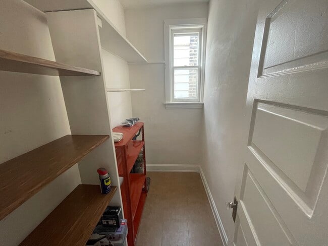 Pantry - 3338 S May St