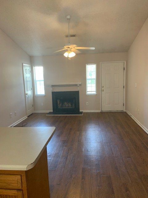 Photo - 2002 River Dr Townhome