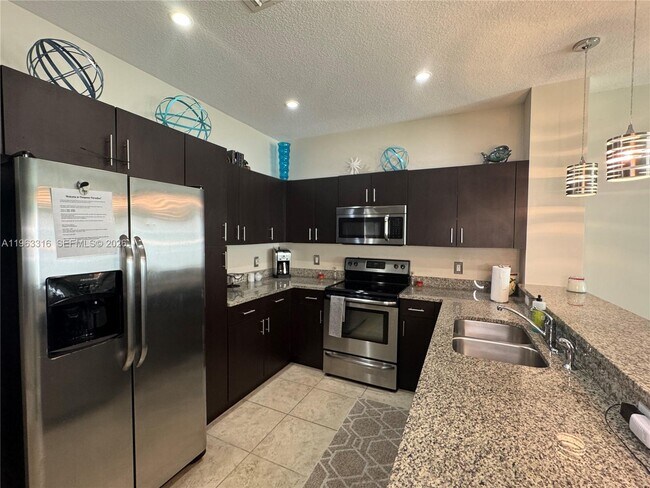 Foto del edificio - 2333 SE 5th St