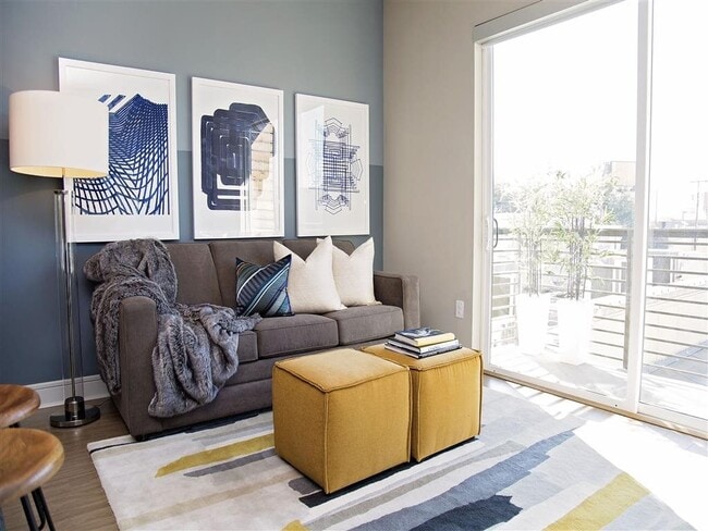 Foto del edificio - 806 Jackson Hill St