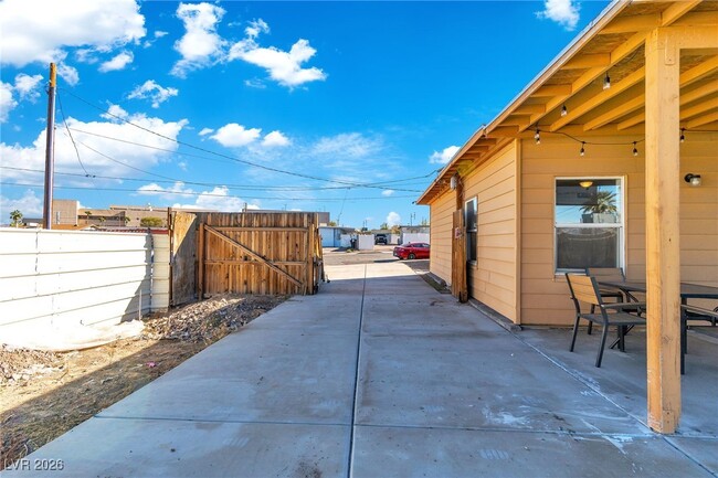 Foto del edificio - 235 Zinc St