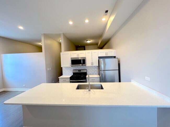 Foto del edificio - 2620 W Cermak Rd