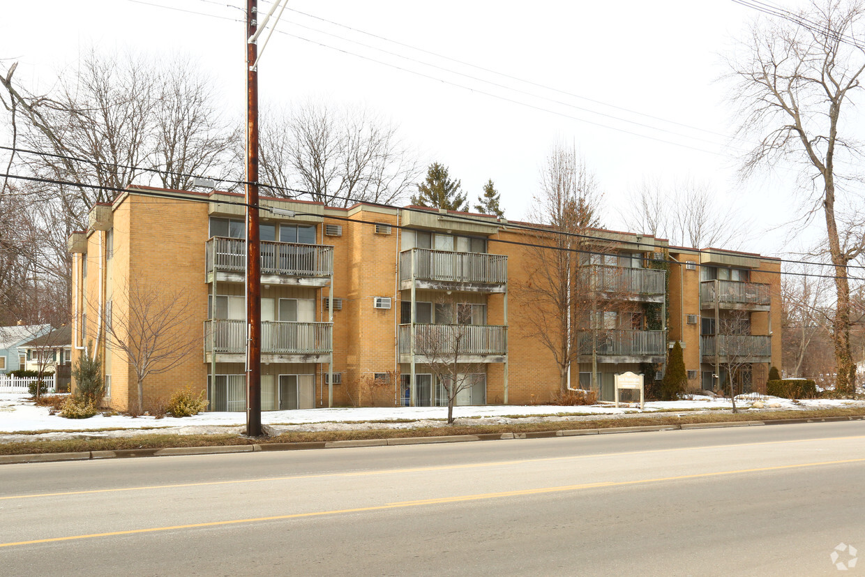 Primary Photo - South Reo Apartments