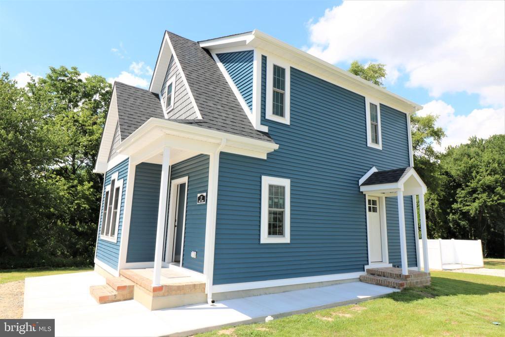 27 Front St, Wyoming, DE 19934 House Rental in Wyoming, DE