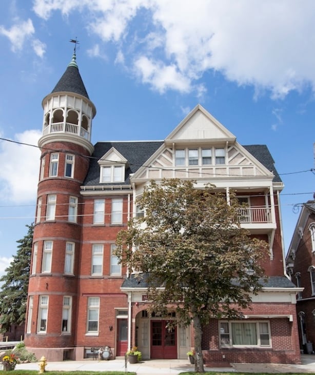 Primary Photo - Aldine Apartments