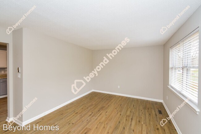 Building Photo - 3 br, 1.5 bath House - 6618 Hillbrook Lane