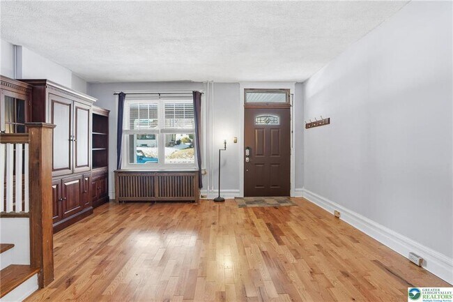 Building Photo - 1050 Delaware Ave