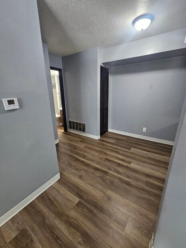 Foto del edificio - 2330 E Locust St