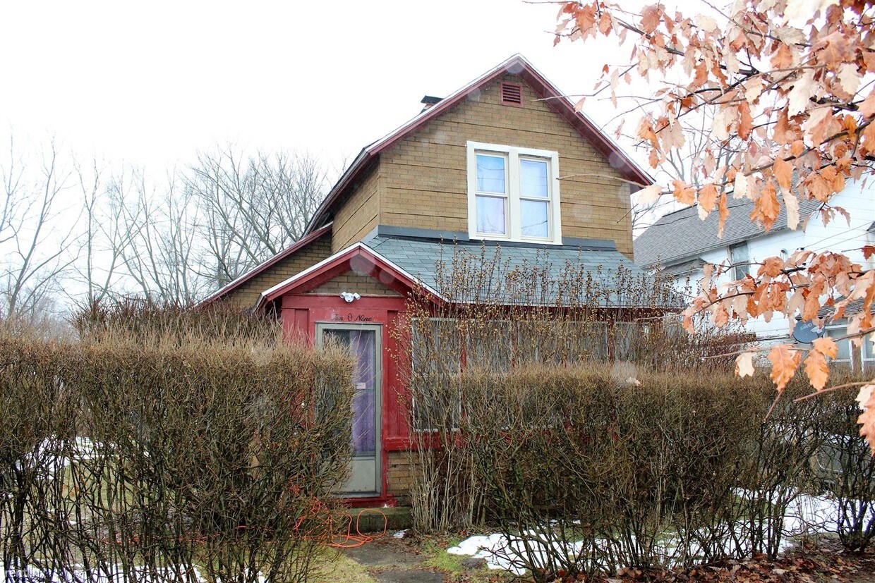 Primary Photo - 2 br, 1 bath House - 1009 Jackson St