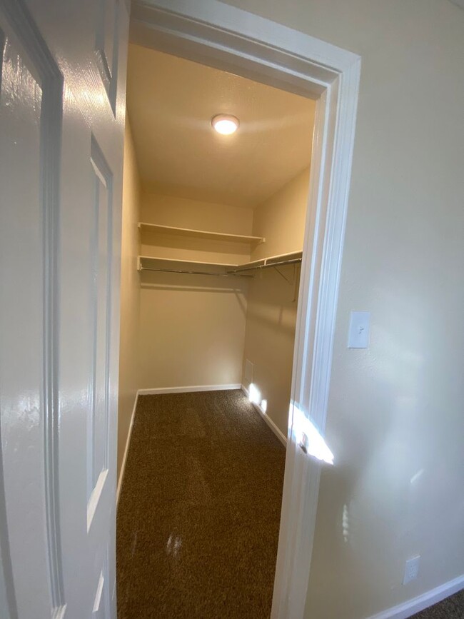 Interior Photo - CRESTWOOD APARTMENTS