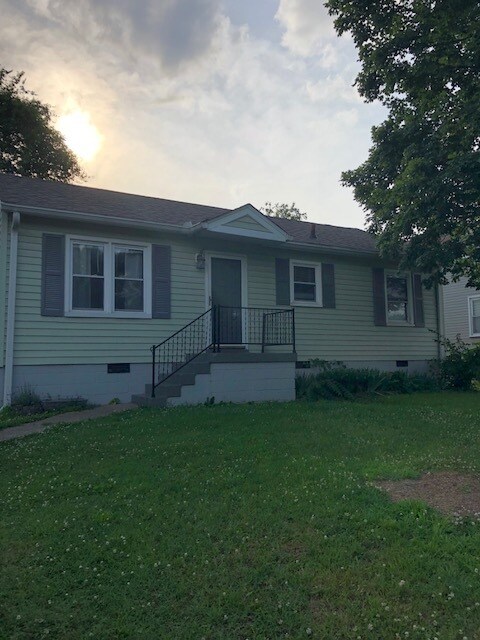 Primary Photo - Cozy Cottage in West Nashville, Walk to Ch...