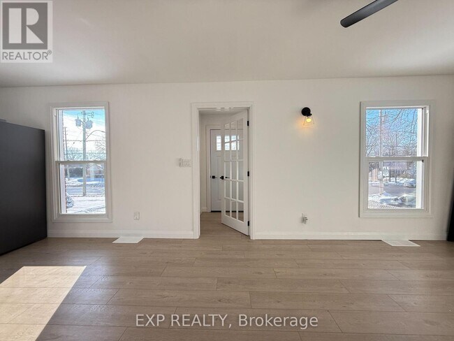 Photo du bâtiment - 1000 Hamilton Rd