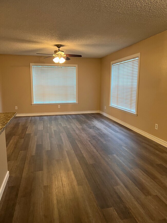 Living Room - 3002 W Cleveland St