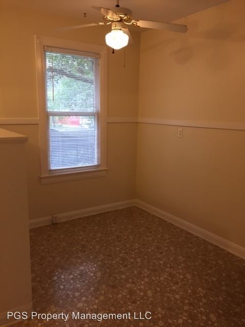 Building Photo - 512 E Harwood St