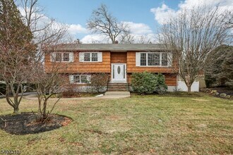 Building Photo - 254 Darlington Ave