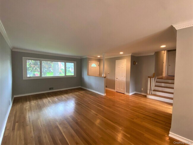 Foto del edificio - 23 Duncan Ln